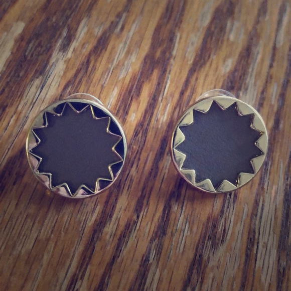 House of Harlow 1960 Jewelry - House of Harlow taupe leather sunburst earrings